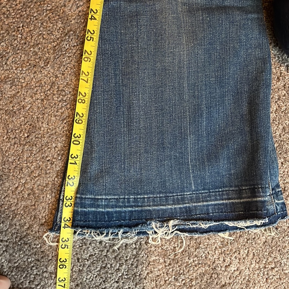 Elizabeth and James Textile flare jeans - Picture 8 of 9